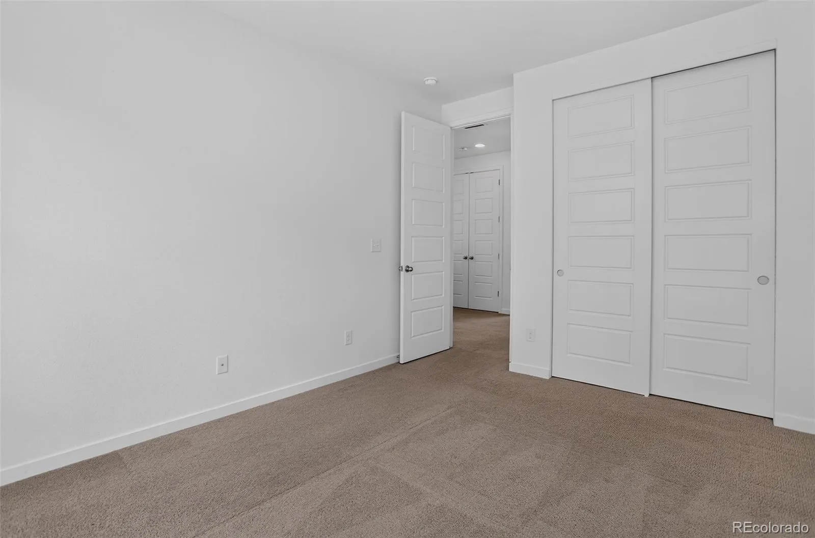 530 E Hinsdale Avenue Littleton CO 80122 | MLS #REC4058081 08272026043321 1600 30