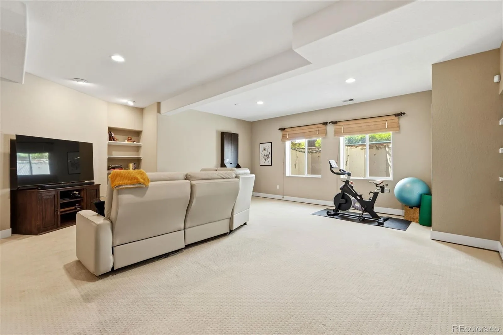 4591 Christensen Circle Littleton CO 80123 | MLS #REC4060330 08262026233709 1600 42