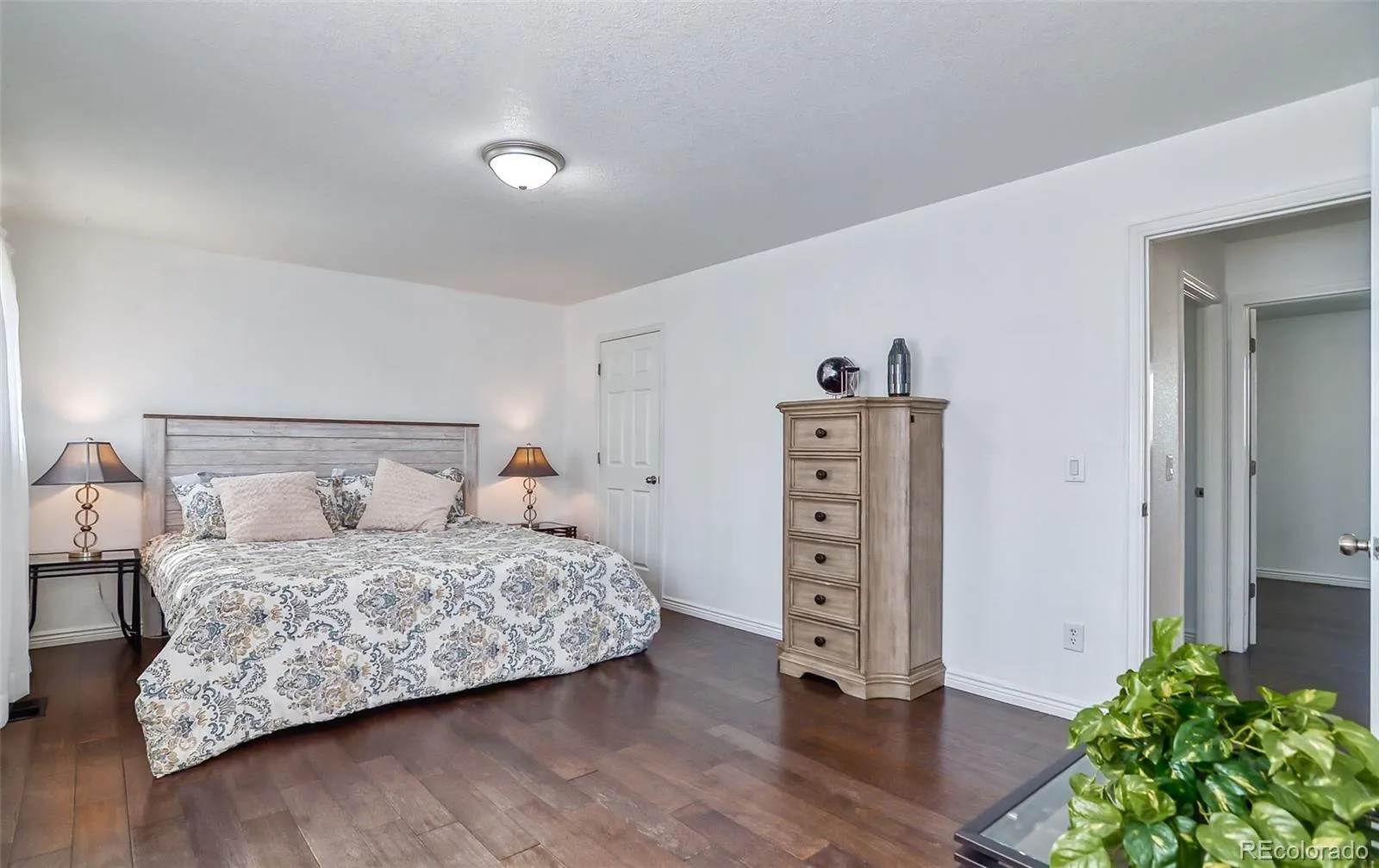 8246 S Dover Street Littleton CO 80128 MLS #REC4060491 05232026182316 1600 12