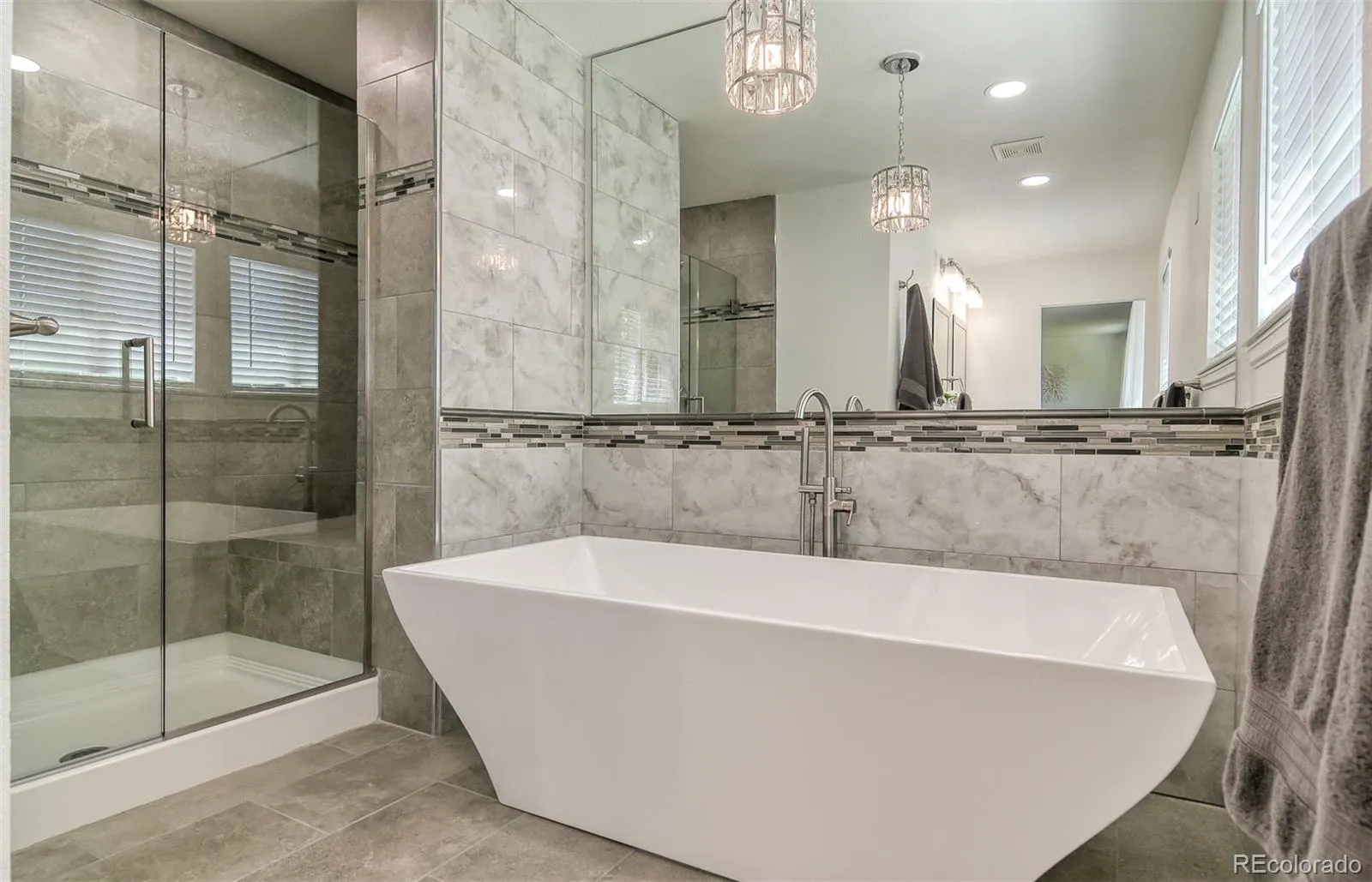 8246 S Dover Street Littleton CO 80128 MLS #REC4060491 05232026182316 1600 14
