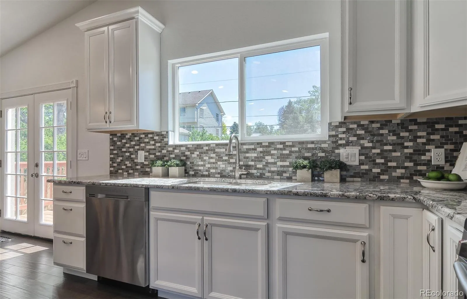 8246 S Dover Street Littleton CO 80128 MLS #REC4060491 05232026182316 1600 9