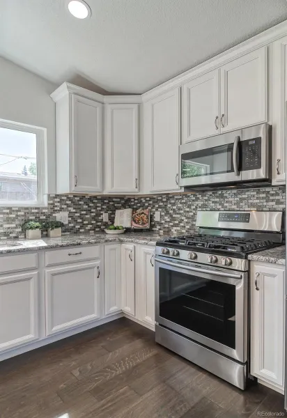 8246 S Dover Street Littleton CO 80128 MLS #REC4060491 05232026182316 800 8