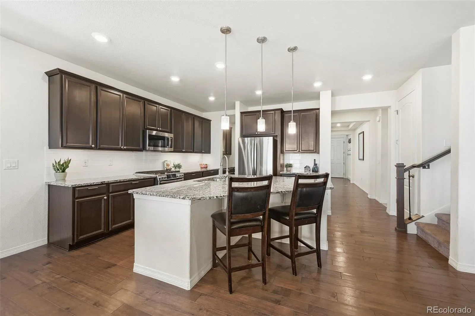 03272026043135 1600 10