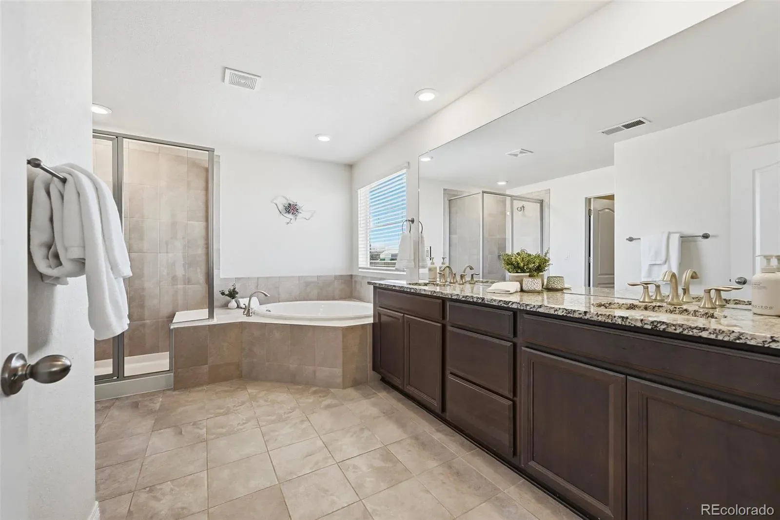 03272026043135 1600 22