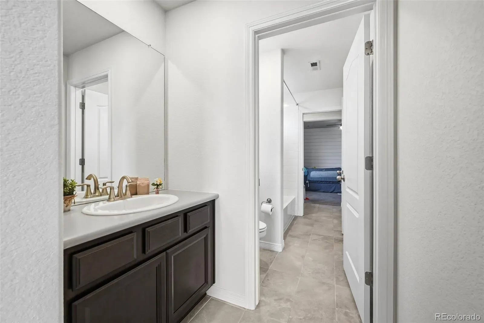 03272026043135 1600 27