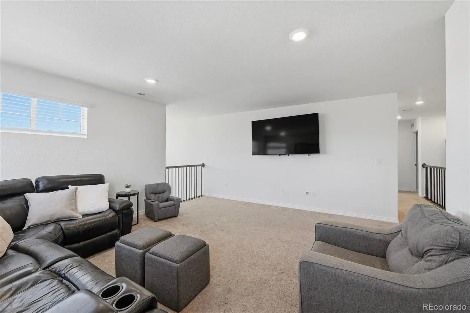 03272026043135 1600 32