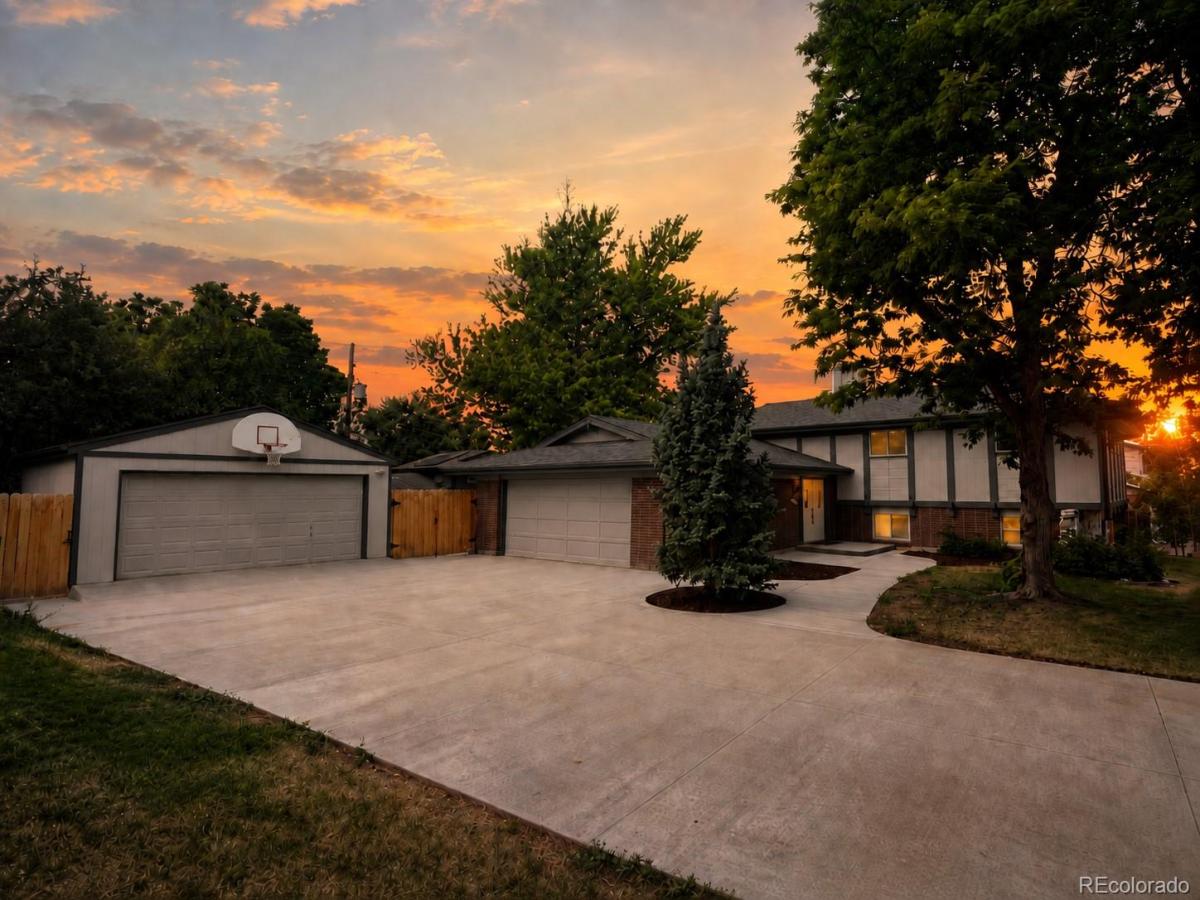 1404 E Fremont N Circle Centennial CO 80122 | MLS #REC4061124 MLS #REC4061124 image #0