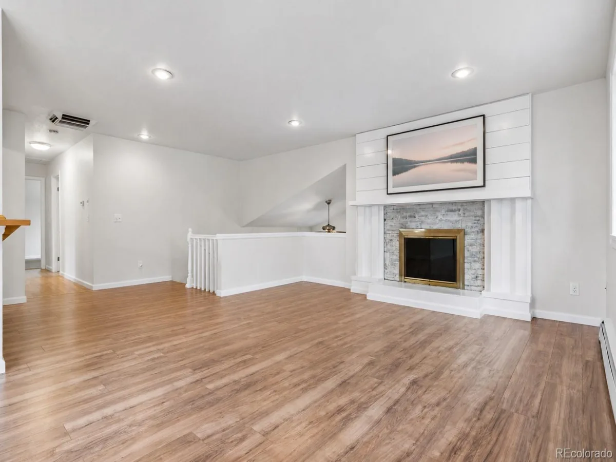 1404 E Fremont N Circle Centennial CO 80122 | MLS #REC4061124 08262026021751 1200 8
