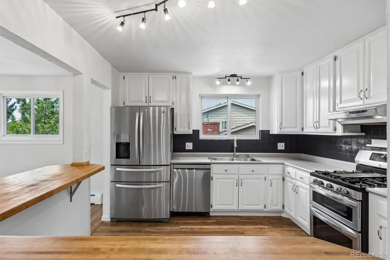 1404 E Fremont N Circle Centennial CO 80122 | MLS #REC4061124 08262026021751 1600 3