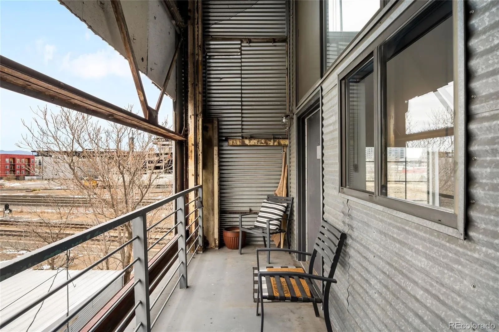3377 Blake Street #213 Denver CO 80205 MLS #REC4061599 05222026220529 1600 22