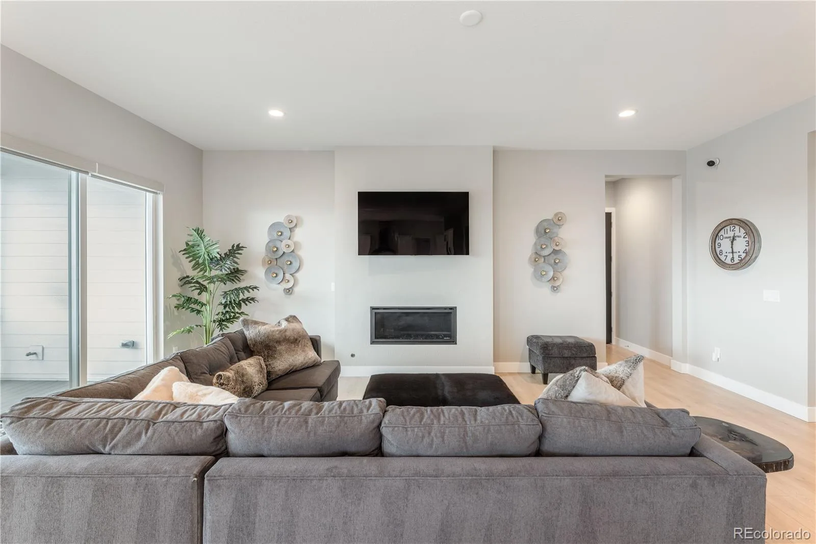 6440 Kenzie Circle Castle Rock CO 80108 | MLS #REC4064091 08122026145659 1600 7