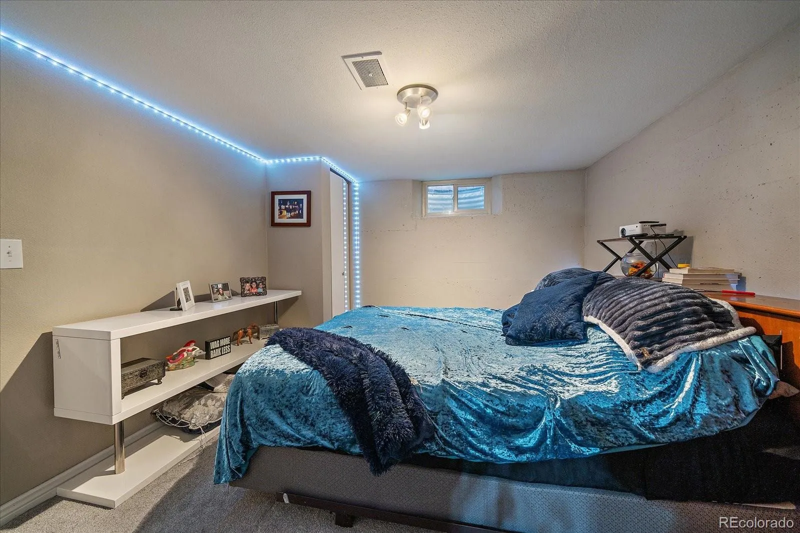 04062026153500 1600 17