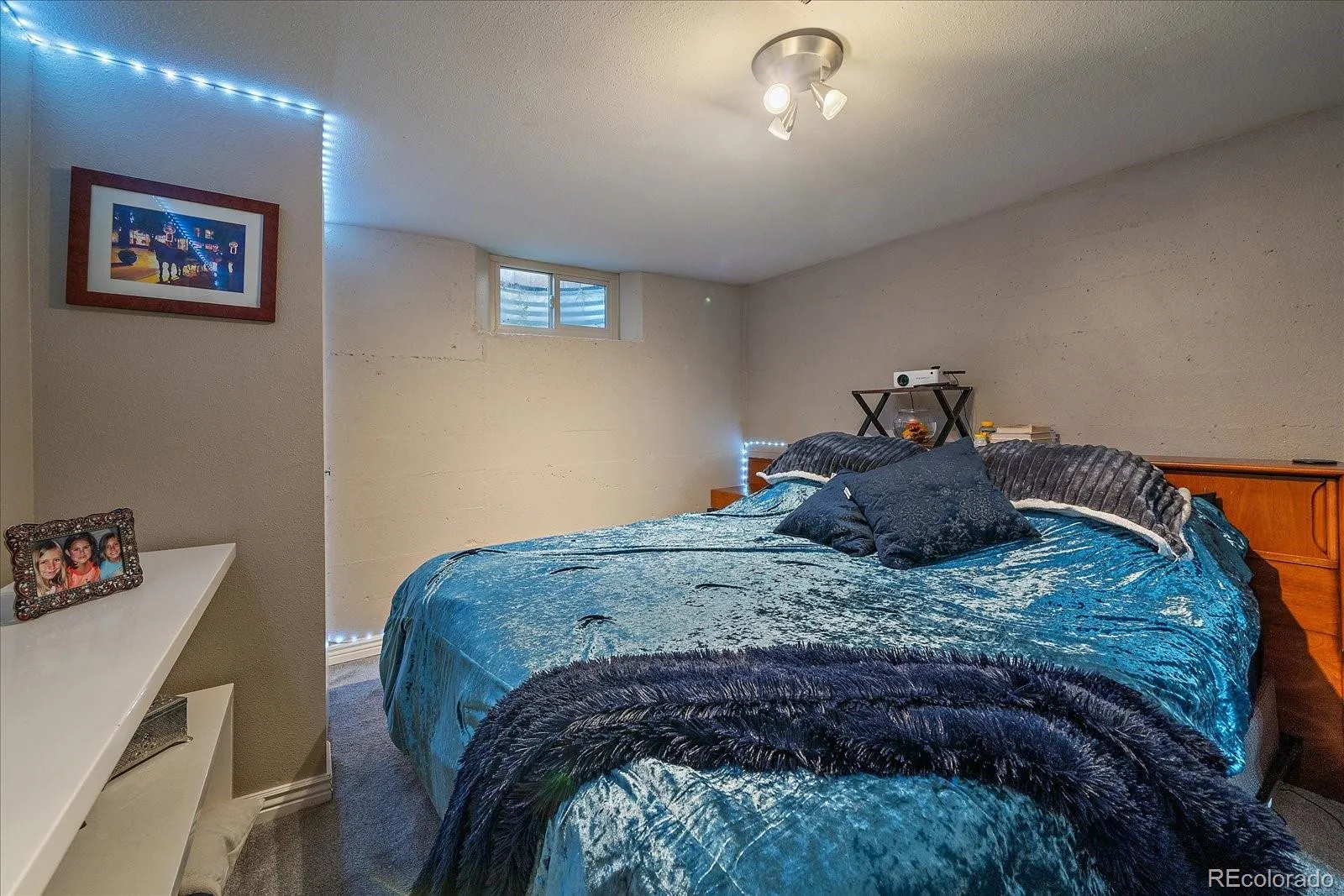 04062026153500 1600 18