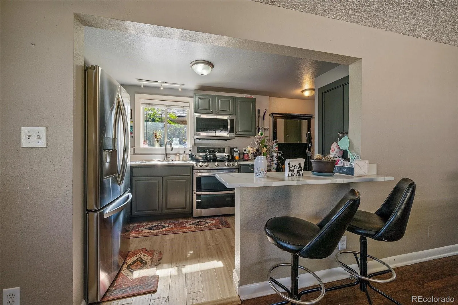 04062026153500 1600 7