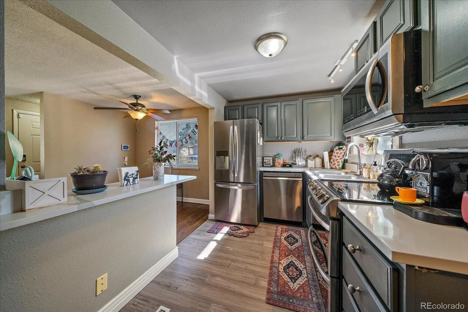 04062026153500 1600 8