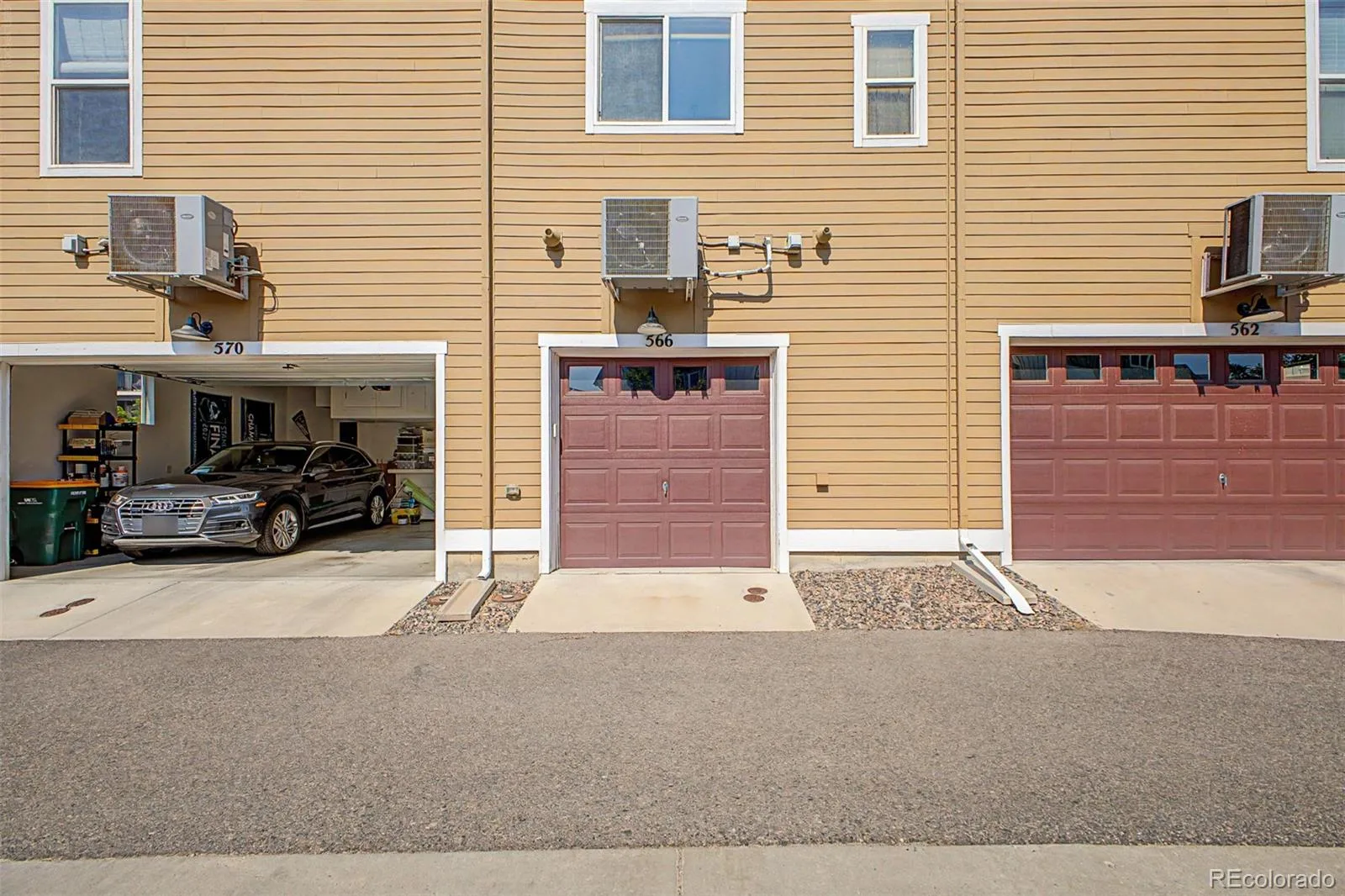 566 W Amherst Avenue Englewood CO 80110 | MLS #REC4067903 08062026201350 1600 23