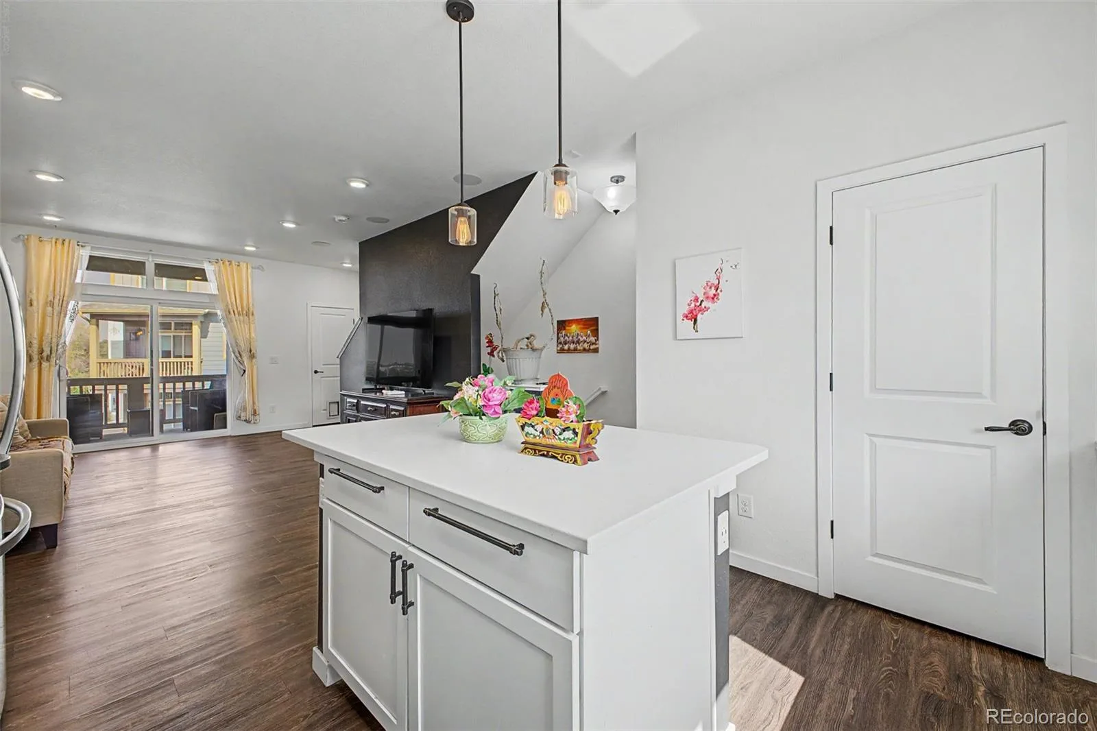 566 W Amherst Avenue Englewood CO 80110 | MLS #REC4067903 08062026201350 1600 9