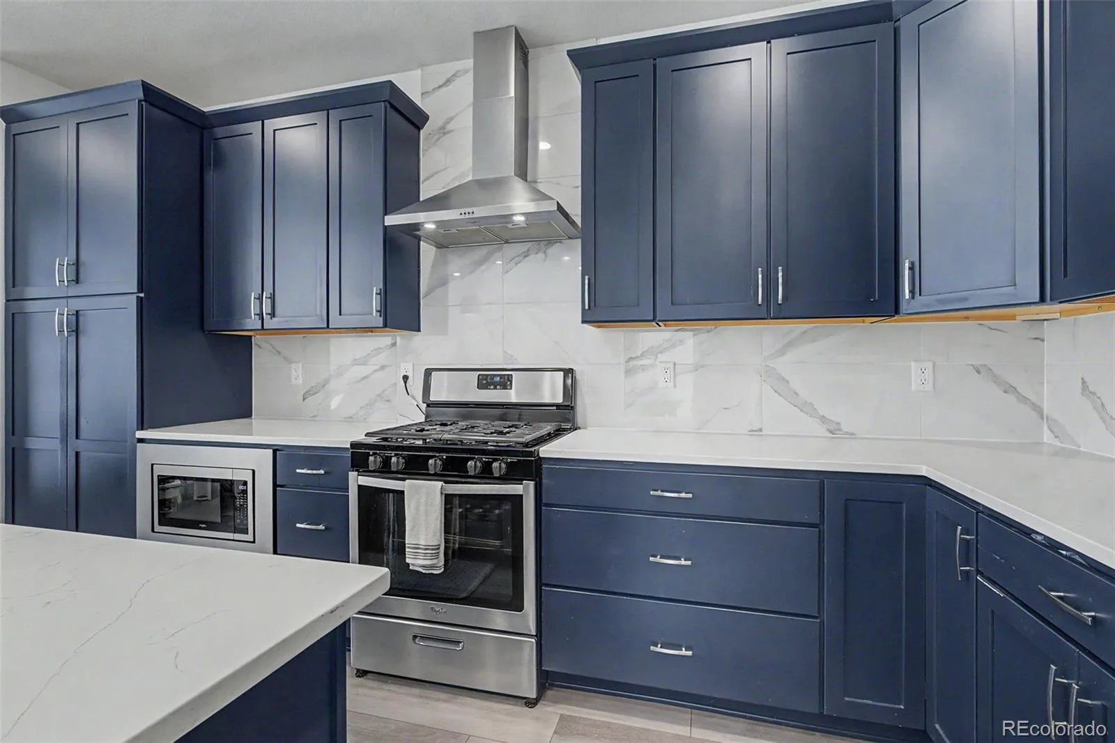 5733 Van Gordon Way Arvada CO 80002 MLS #REC4068767 06252026215528 1600 7