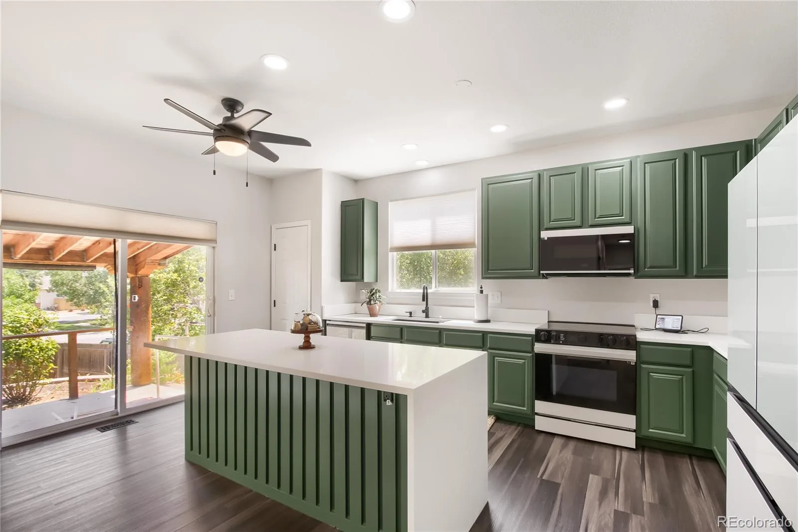 204 Straw Court Brighton CO 80601 | MLS #REC4068917 08192026045952 1600 4