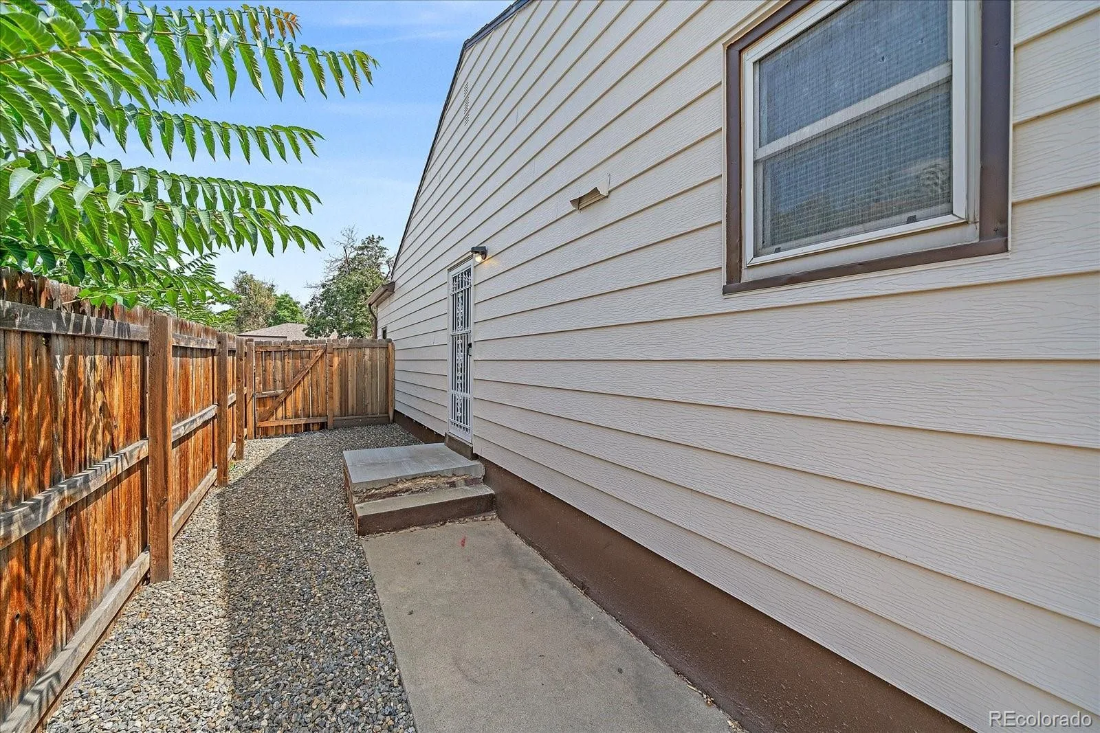 2357 Nome Street Aurora CO 80010 | MLS #REC4069934 08152026170826 1600 22