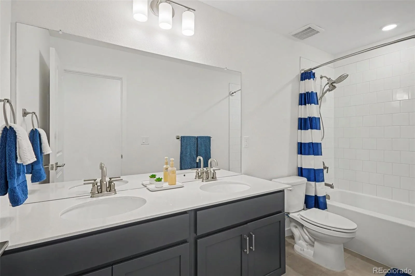 8489 Arriba Drive Littleton CO 80125 | MLS #REC4071371 07312026002727 1600 25