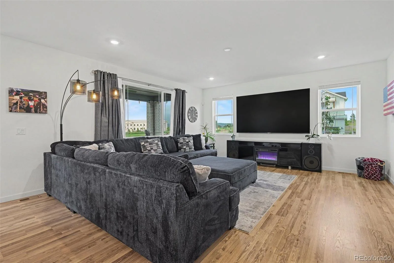 8489 Arriba Drive Littleton CO 80125 | MLS #REC4071371 07312026002727 1600 5