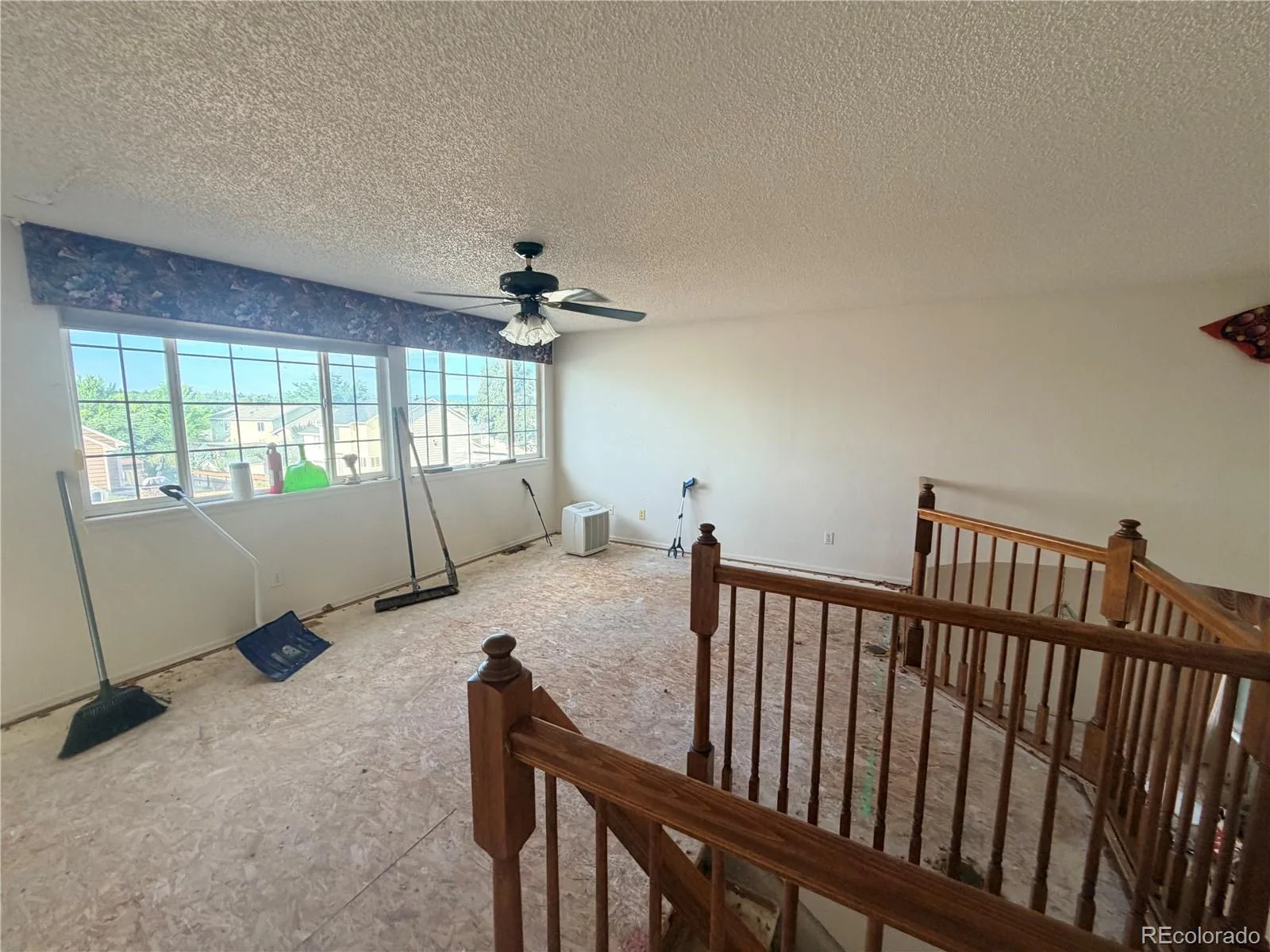 19555 E Tufts Circle Aurora CO 80015 | MLS #REC4073355 08232026031108 1600 18