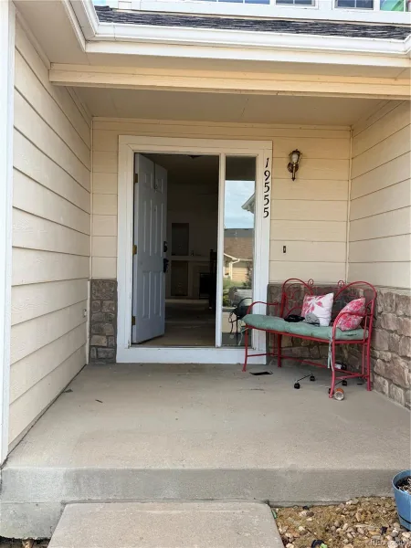 19555 E Tufts Circle Aurora CO 80015 | MLS #REC4073355 08232026031108 800 1
