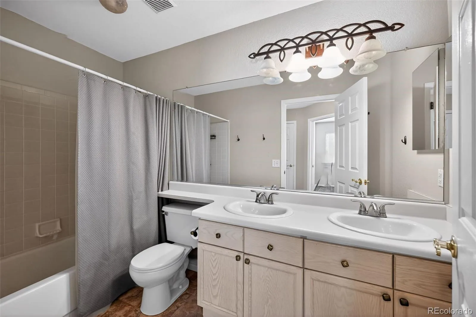 5289 Morning Glory Place Littleton CO 80130 | MLS #REC4075223 06172026212811 1600 16