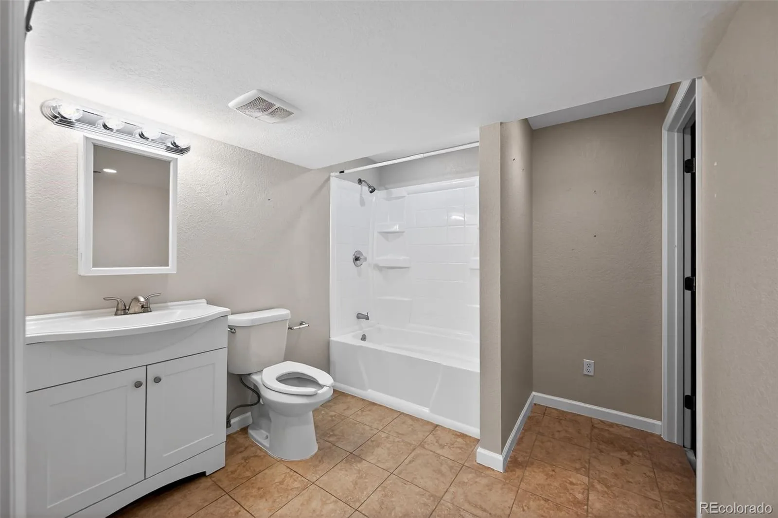 5289 Morning Glory Place Littleton CO 80130 | MLS #REC4075223 06172026212811 1600 17