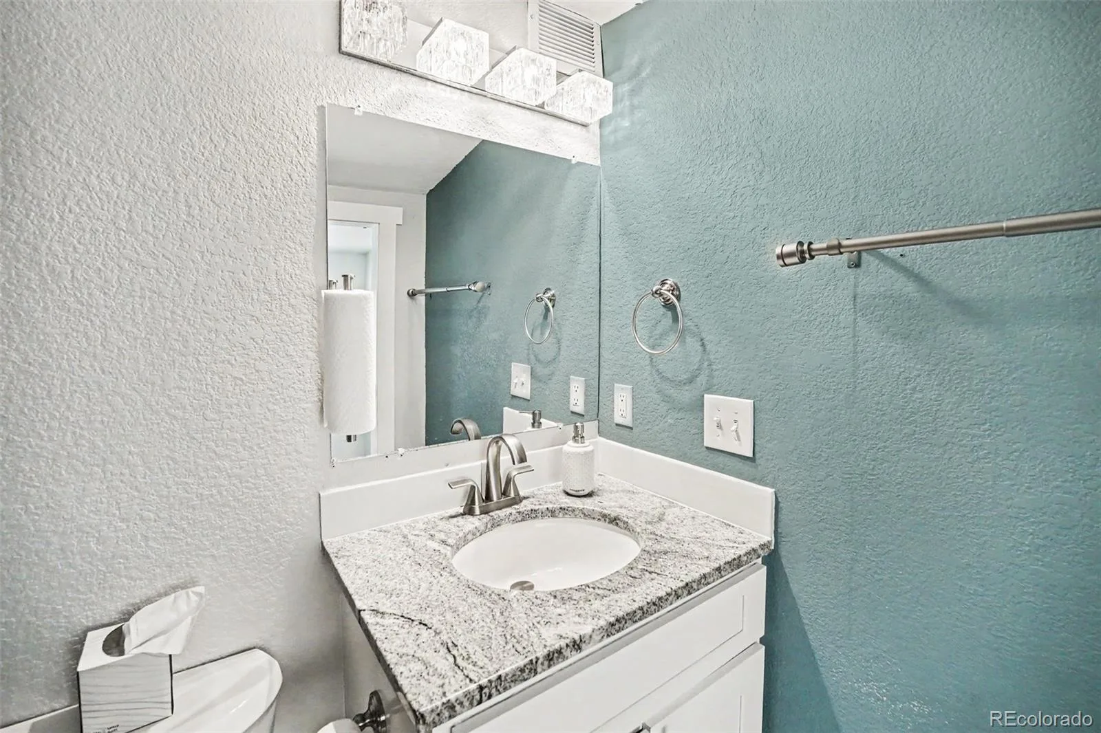 624 Stuart Street Denver CO 80204 | MLS #REC4075387 07182026161451 1600 22