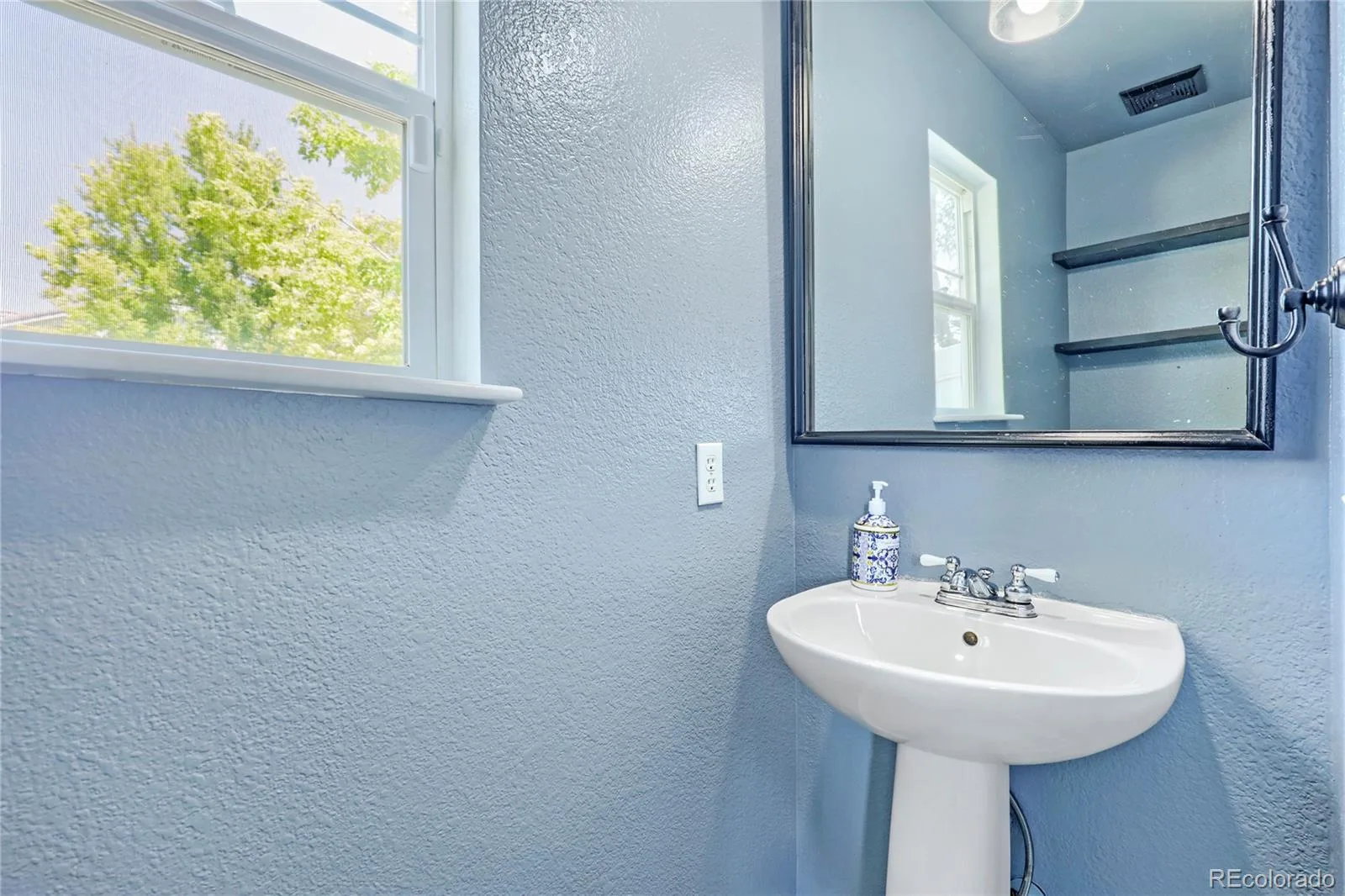 5570 Nepal Street Denver CO 80249 | MLS #REC4075800 08182026184707 1600 2