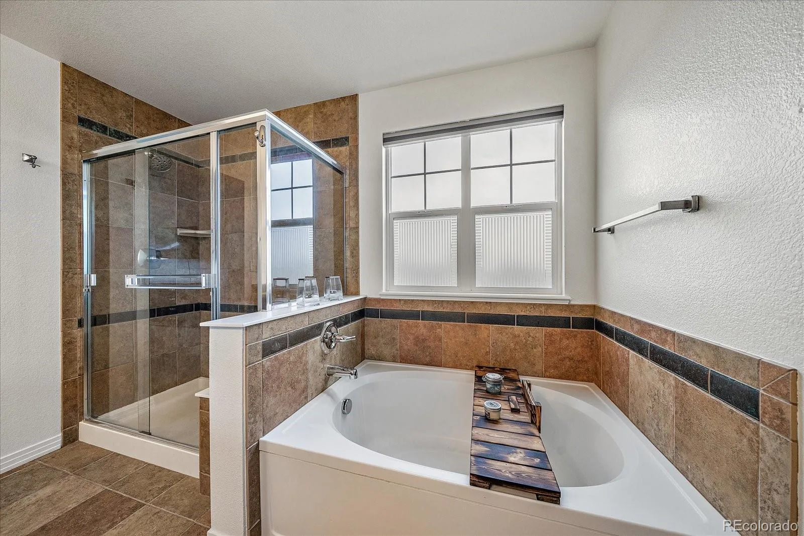 25480 E Hinsdale Place Aurora CO 80016 | MLS #REC4076791 08042026160258 1600 29