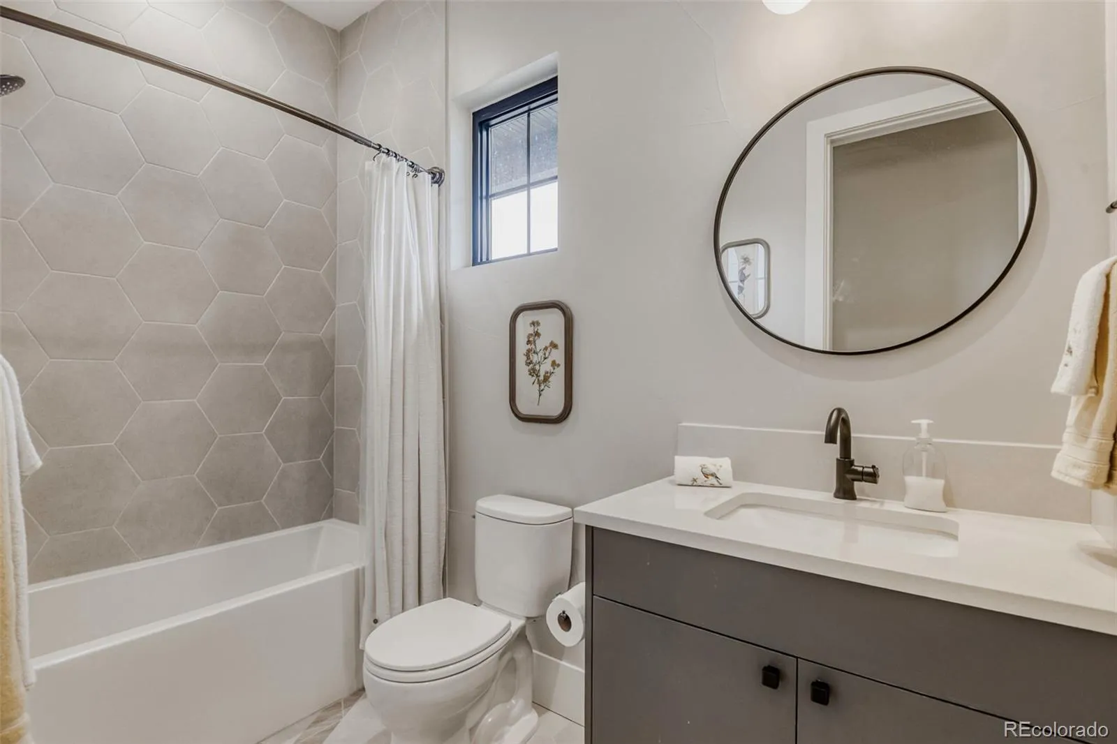 04162026220850 1600 20