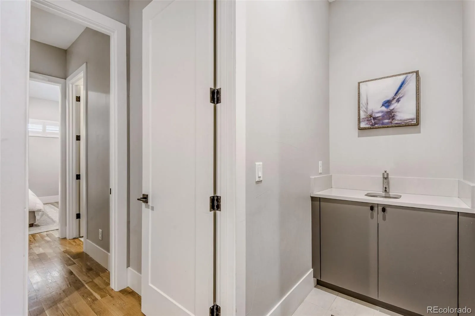 04162026220850 1600 21