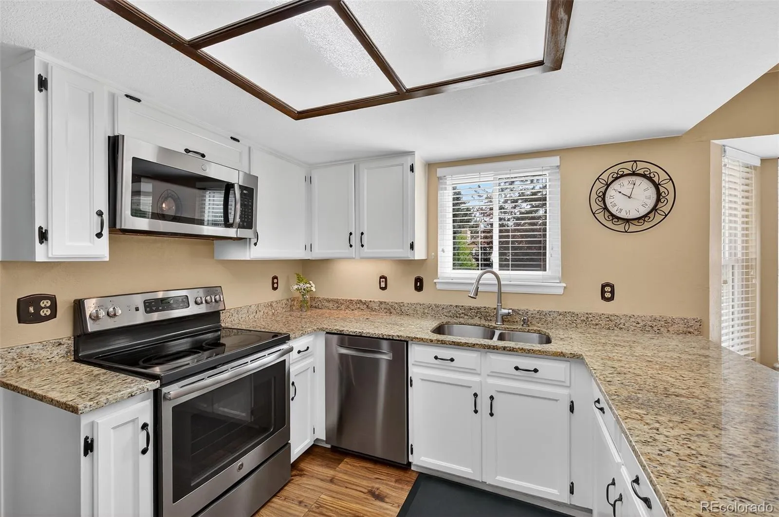 04092026185847 1600 15