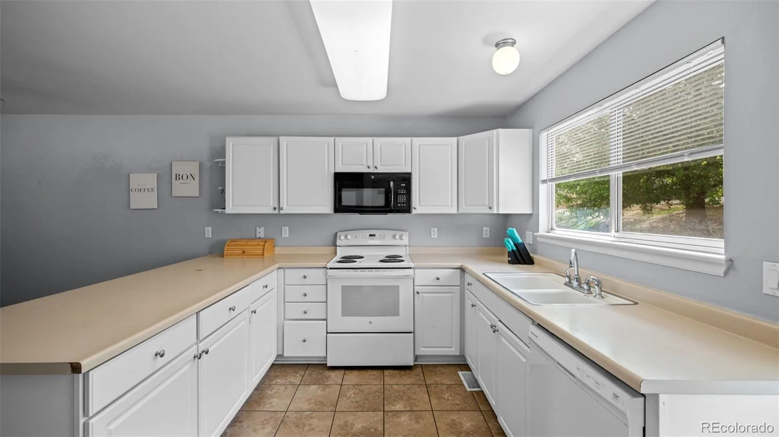 3006 W 107th Place #C Westminster CO 80031 | MLS #REC4078524 06102026194335 1600 12