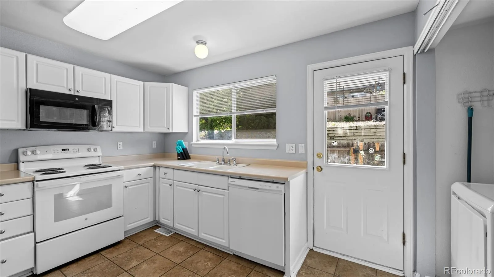 3006 W 107th Place #C Westminster CO 80031 | MLS #REC4078524 06102026194335 1600 14