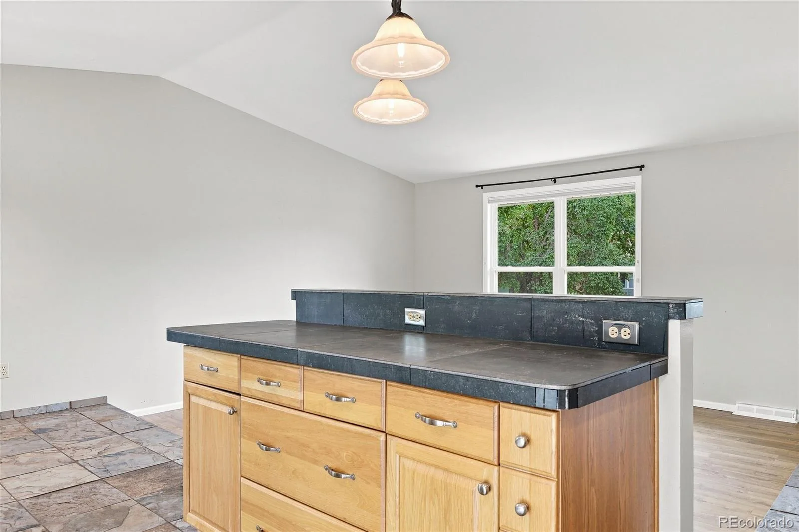 4037 E Caley Place Littleton CO 80121 | MLS #REC4078941 08162026051541 1600 18
