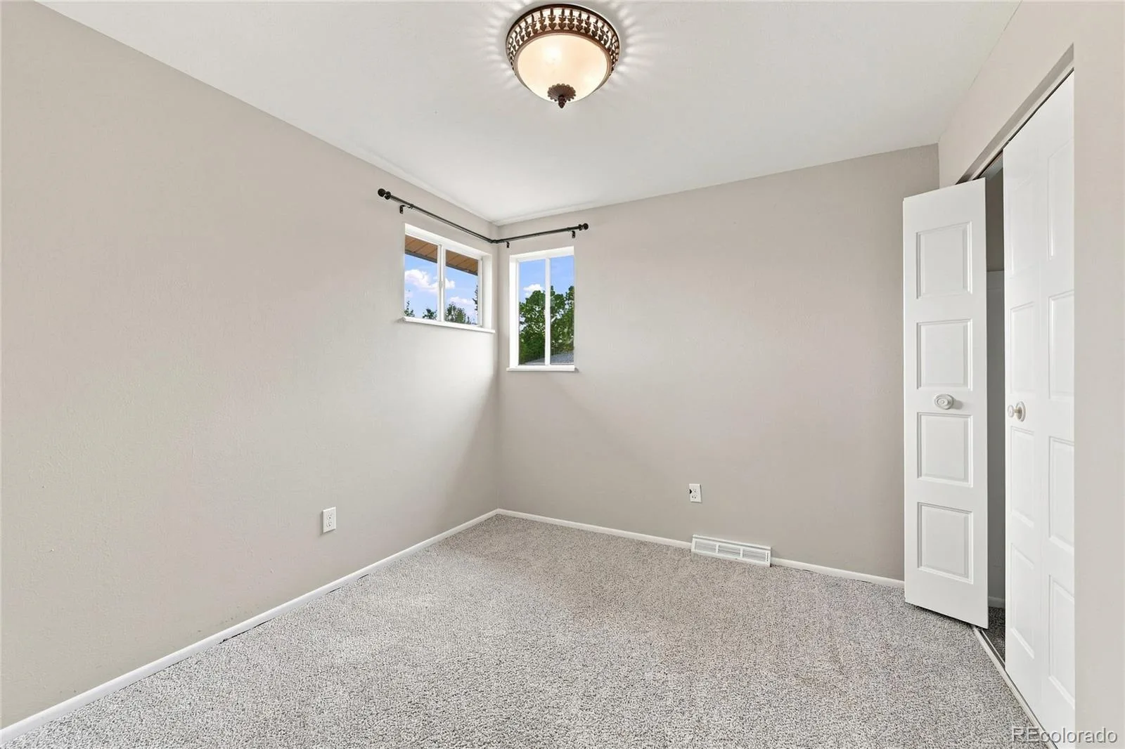 4037 E Caley Place Littleton CO 80121 | MLS #REC4078941 08162026051541 1600 28