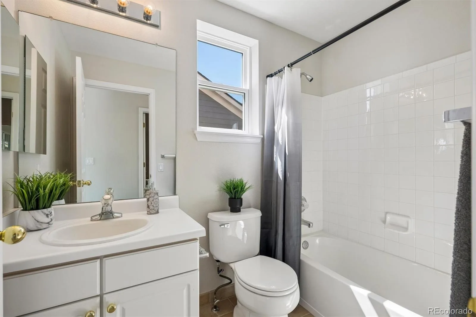 18917 E Union Drive Aurora CO 80015 MLS #REC4080522 06022026072103 1600 16