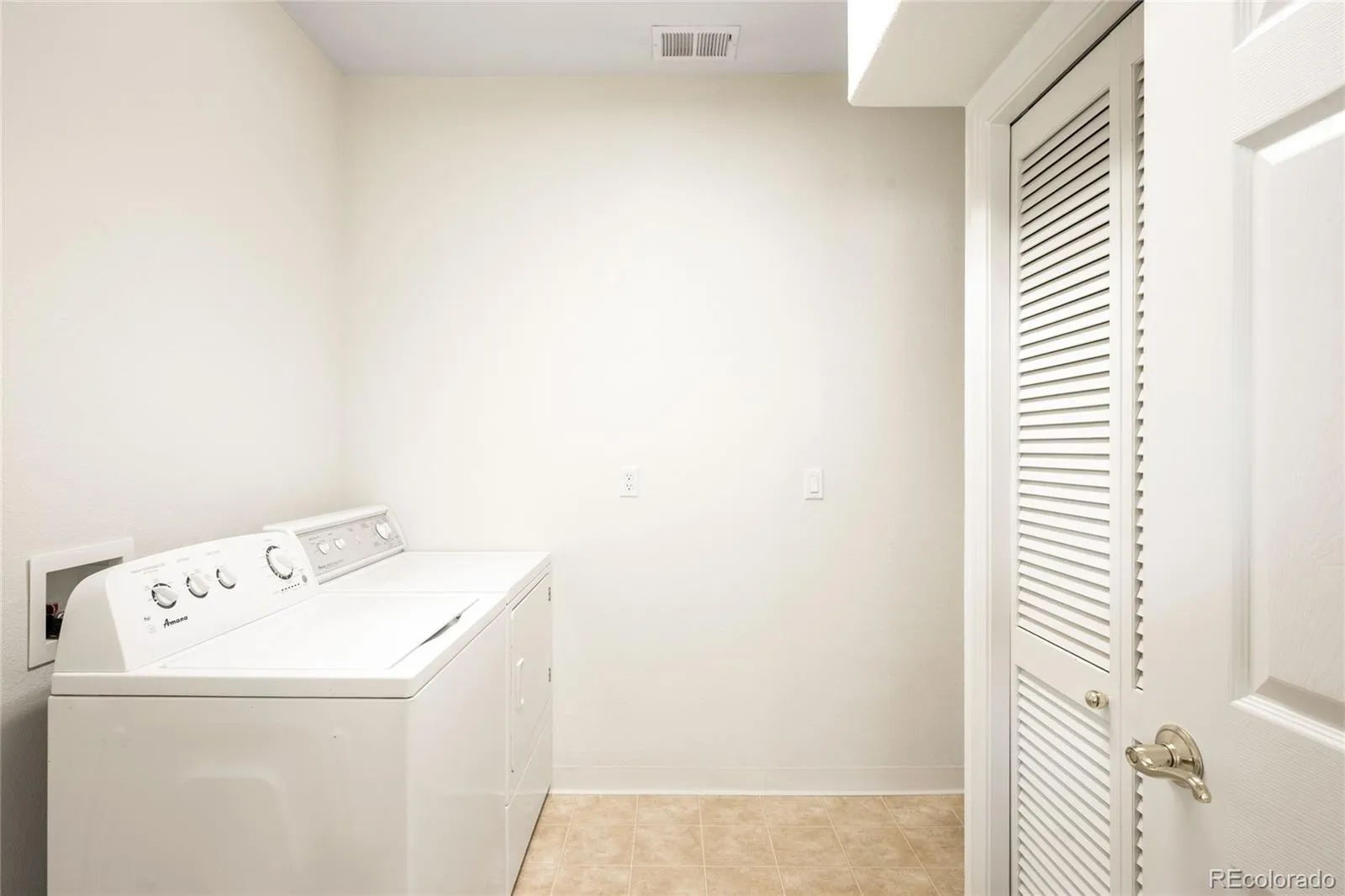 10735 Eliot Circle #102 Denver CO 80234 MLS #REC4082156 05062026192933 1600 13
