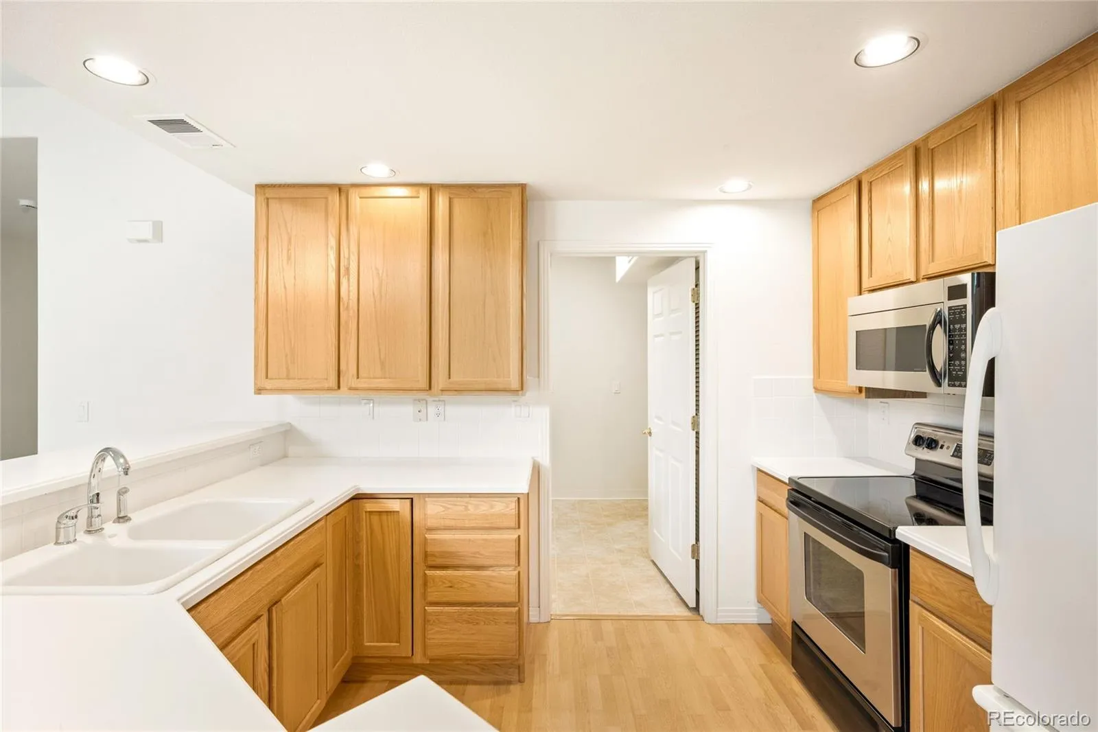 10735 Eliot Circle #102 Denver CO 80234 MLS #REC4082156 05062026192933 1600 9