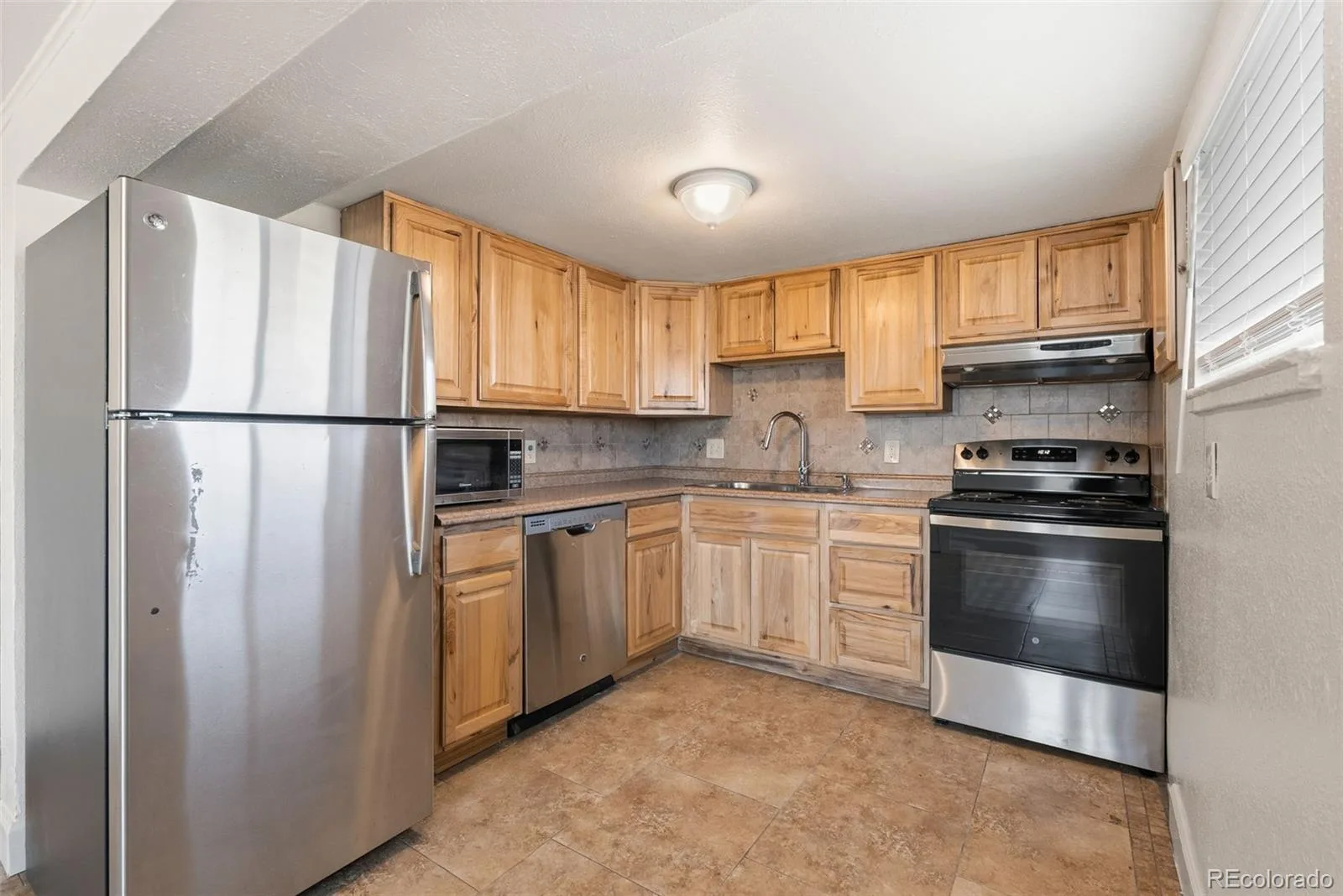 7120 W 16th Place Lakewood CO 80214 MLS #REC4082967 07092026163857 1600 30