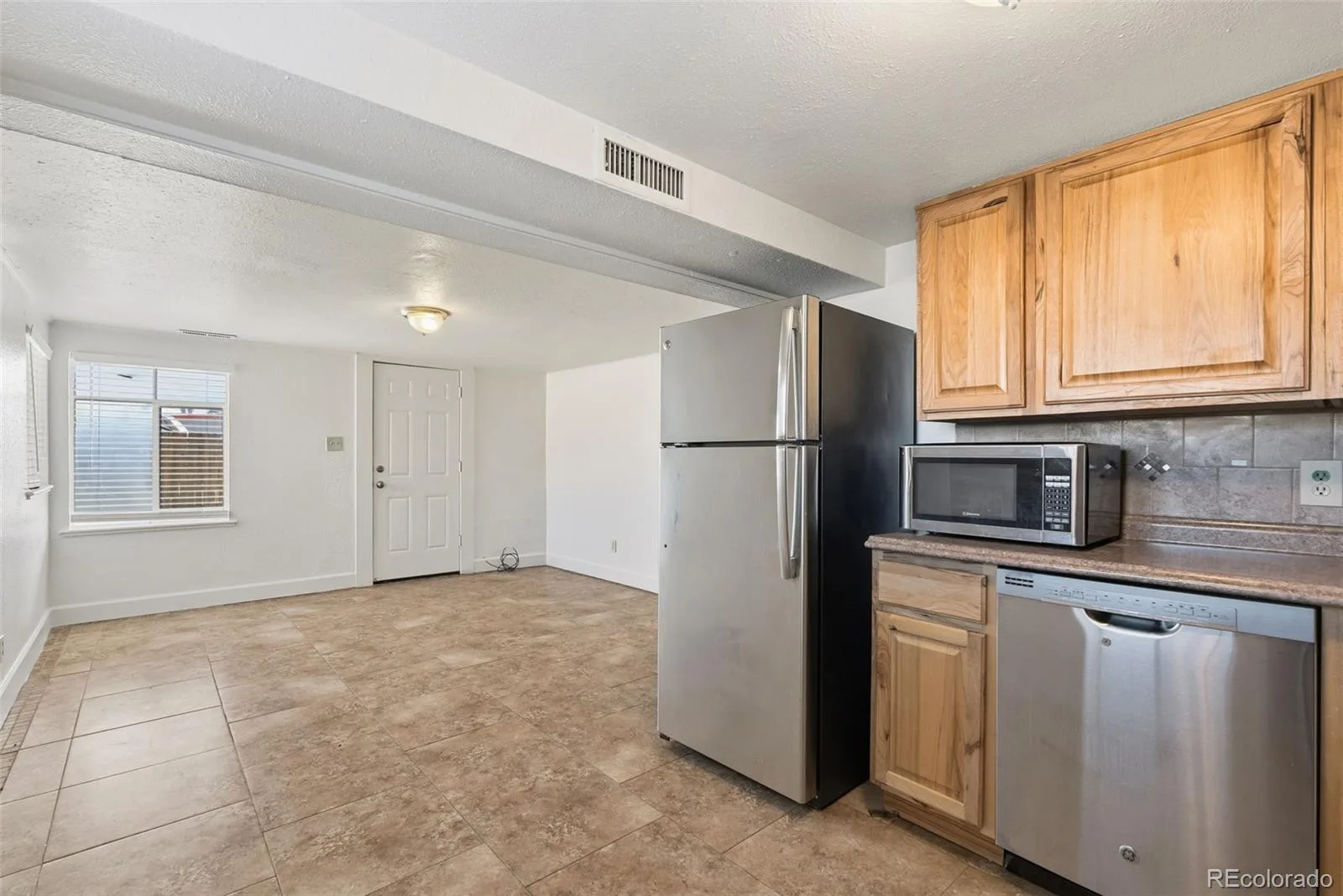 7120 W 16th Place Lakewood CO 80214 MLS #REC4082967 07092026163857 1600 31