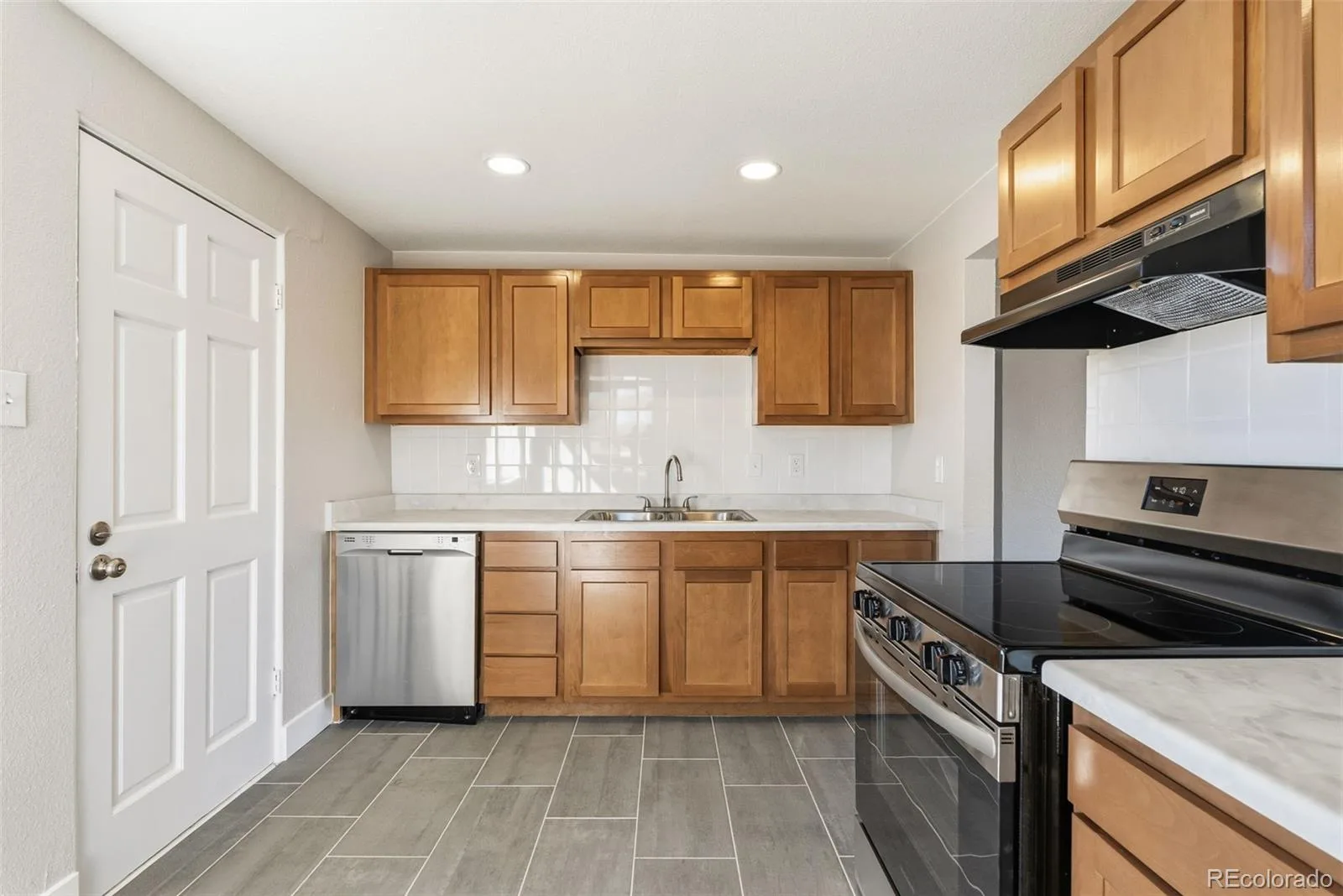 7120 W 16th Place Lakewood CO 80214 MLS #REC4082967 07092026163857 1600 6