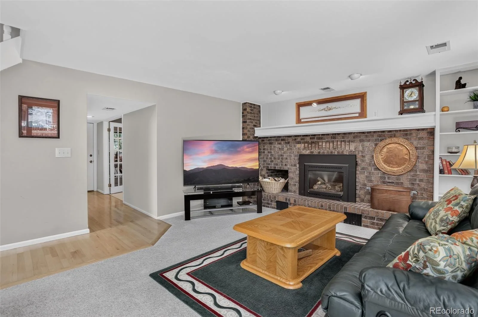 4987 E Lake Avenue Centennial CO 80121 MLS #REC4083273 06182026233020 1600 18