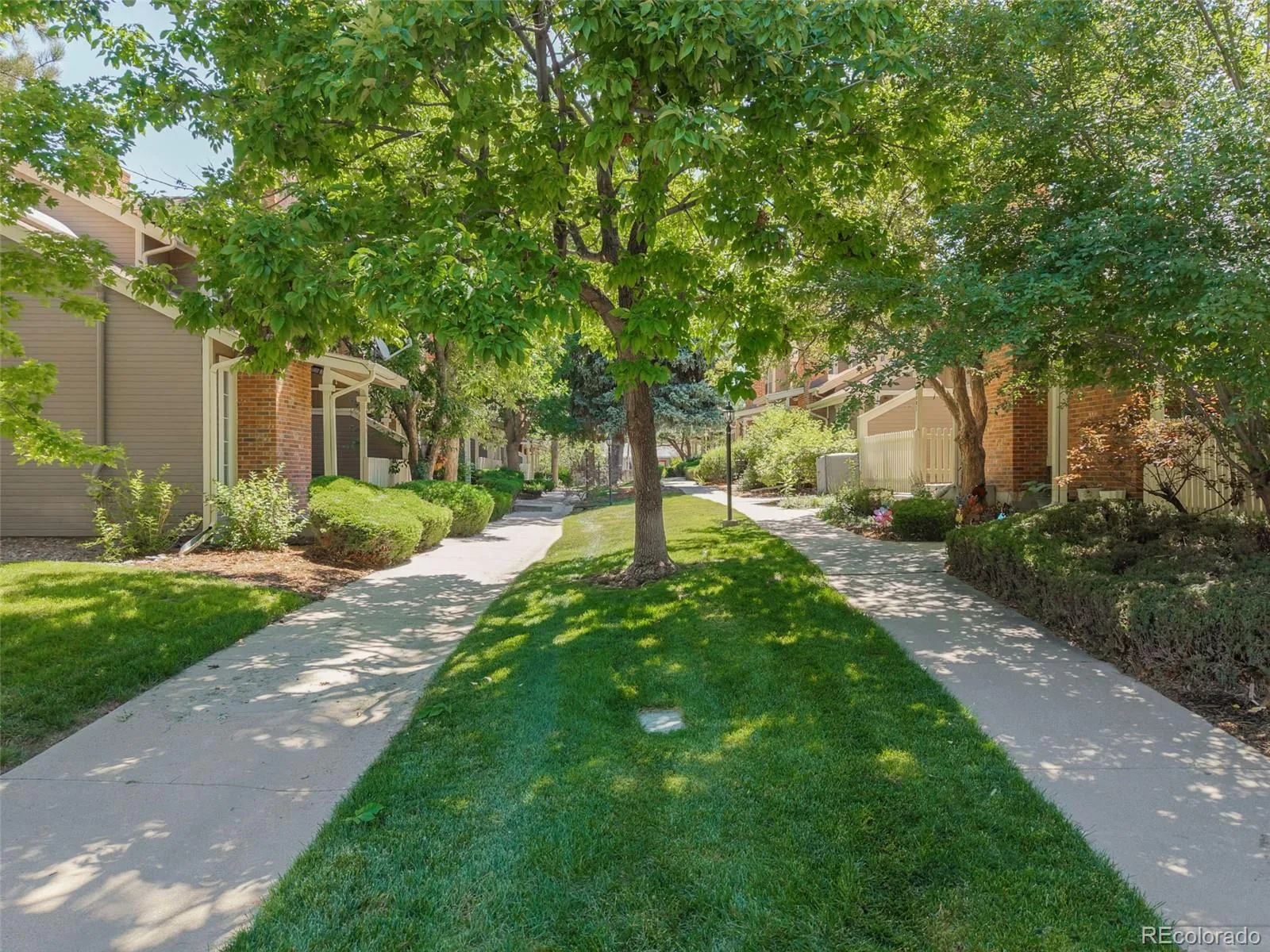 1930 S Helena Street #D Aurora CO 80013 | MLS #REC4083760 08142026202245 1600 32