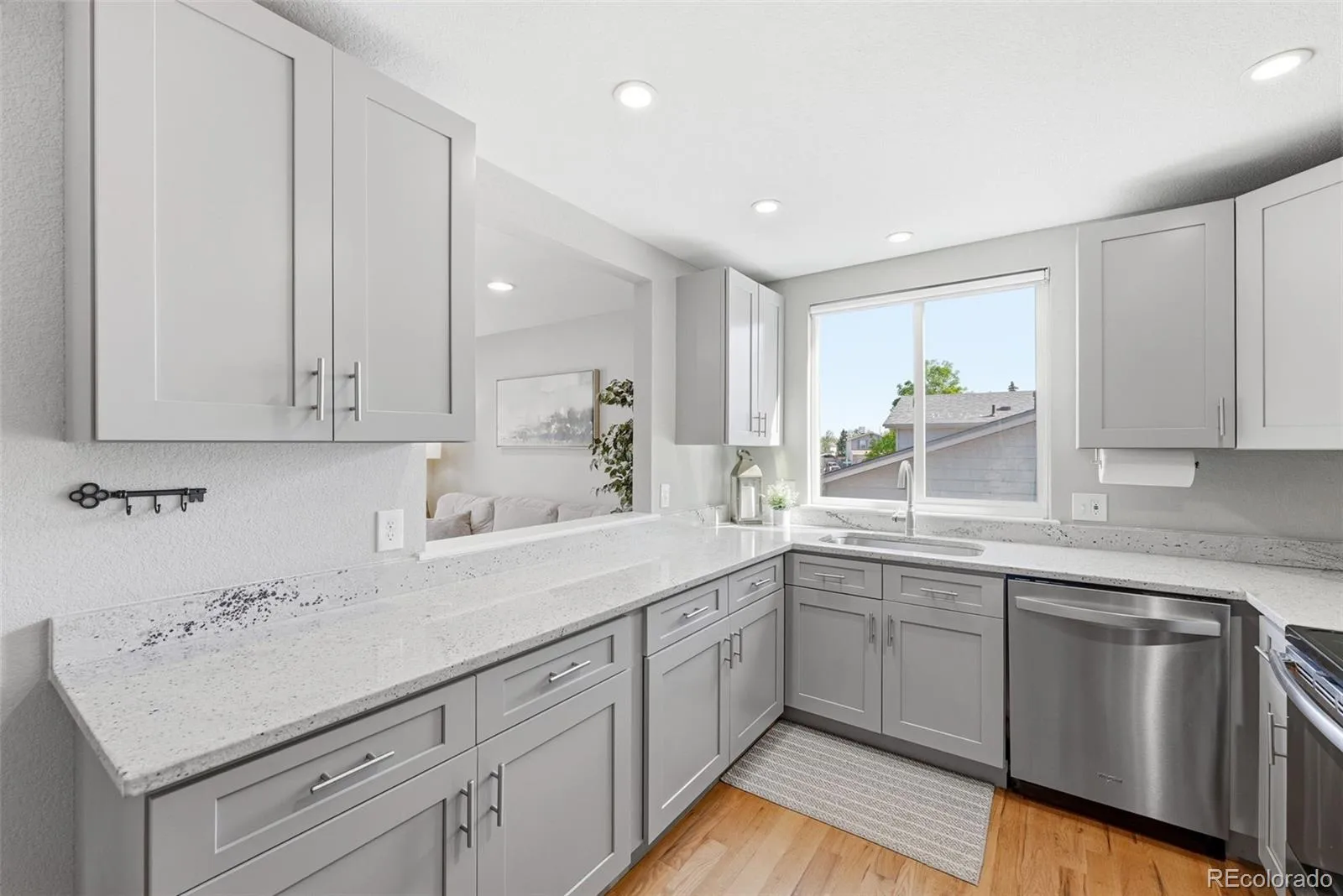 04172026185105 1600 16