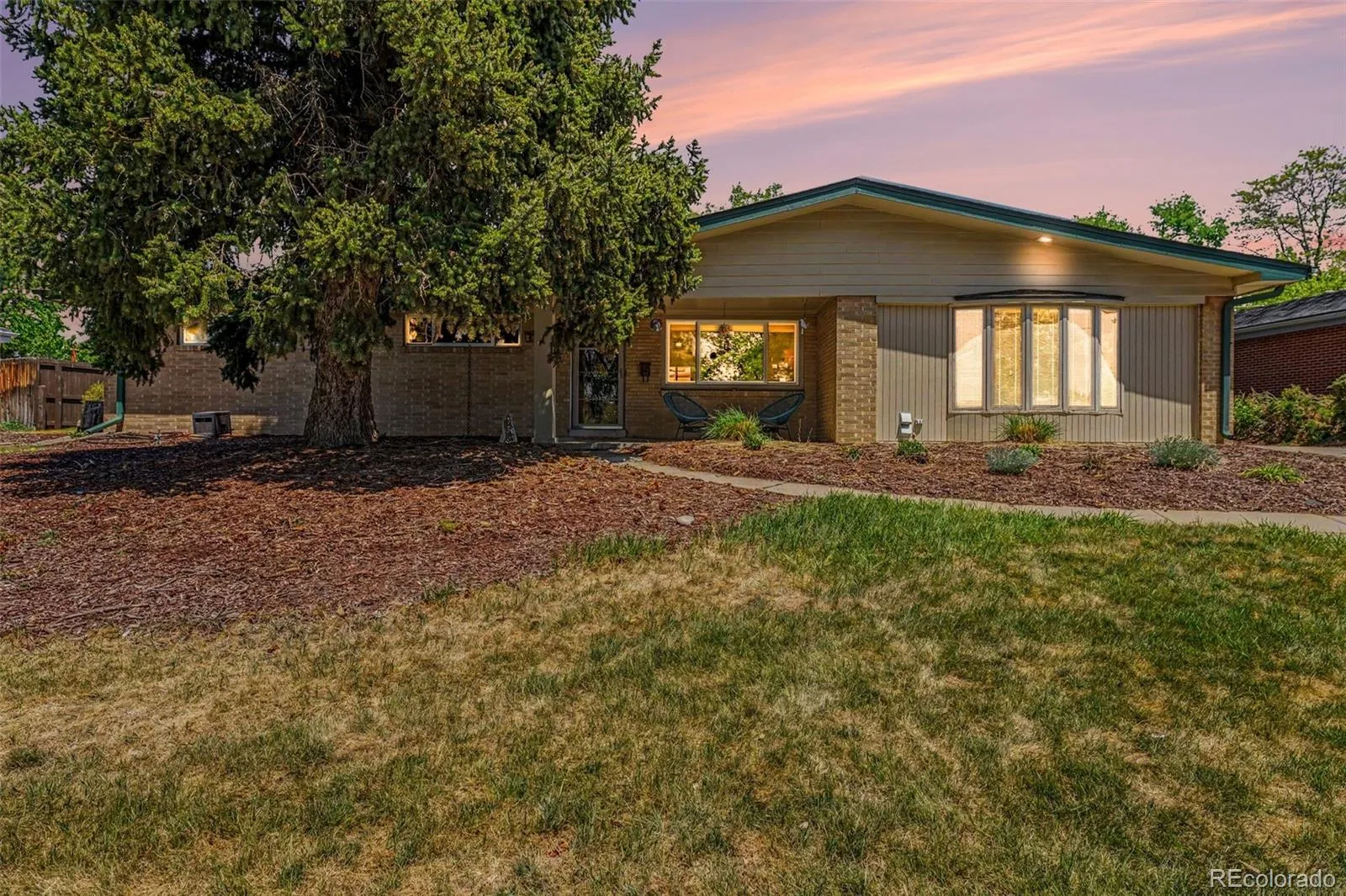 10215 W 17th Place Lakewood CO 80215 MLS #REC4084172 05122026143625 1600 1